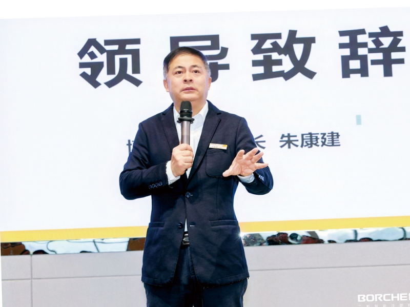 博創(chuàng)董事長(zhǎng)朱康建博創(chuàng)不做“大超市”，而要做“專(zhuān)賣(mài)店”，目標(biāo)是成為注塑機(jī)行業(yè)人均產(chǎn)值最高、競(jìng)爭(zhēng)力最強(qiáng)的企業(yè)-拷貝